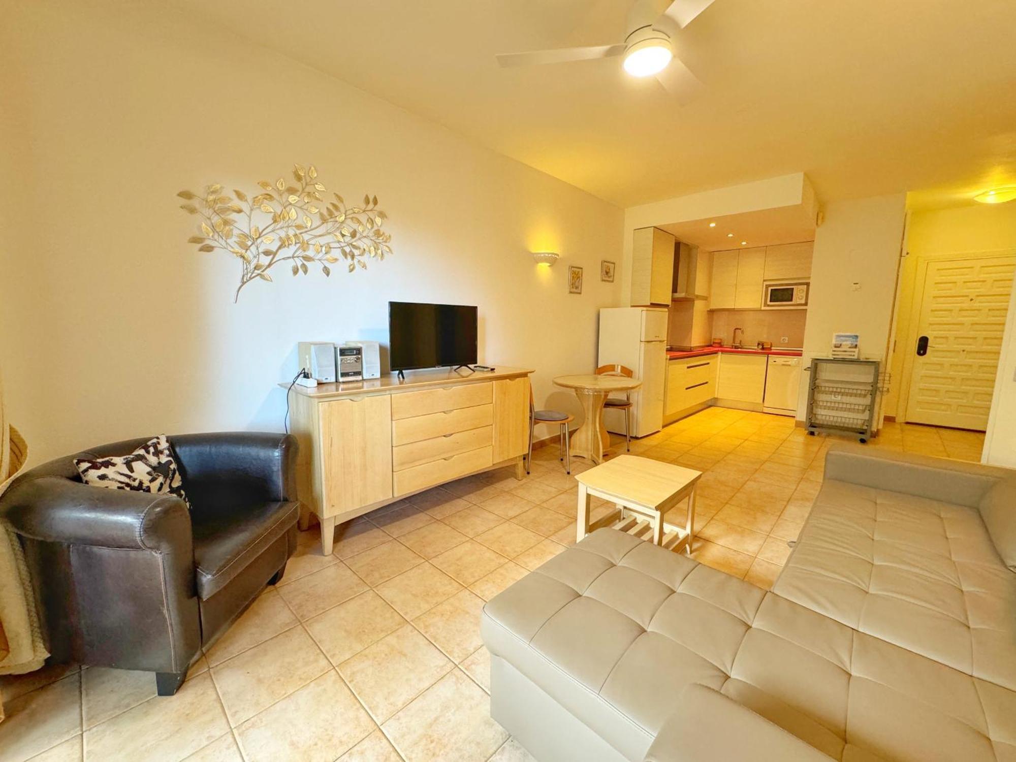 797 Holiday Rentals- Precioso Piso Con Vistas Al Jardin En Benalbeach Benalmádena Dış mekan fotoğraf